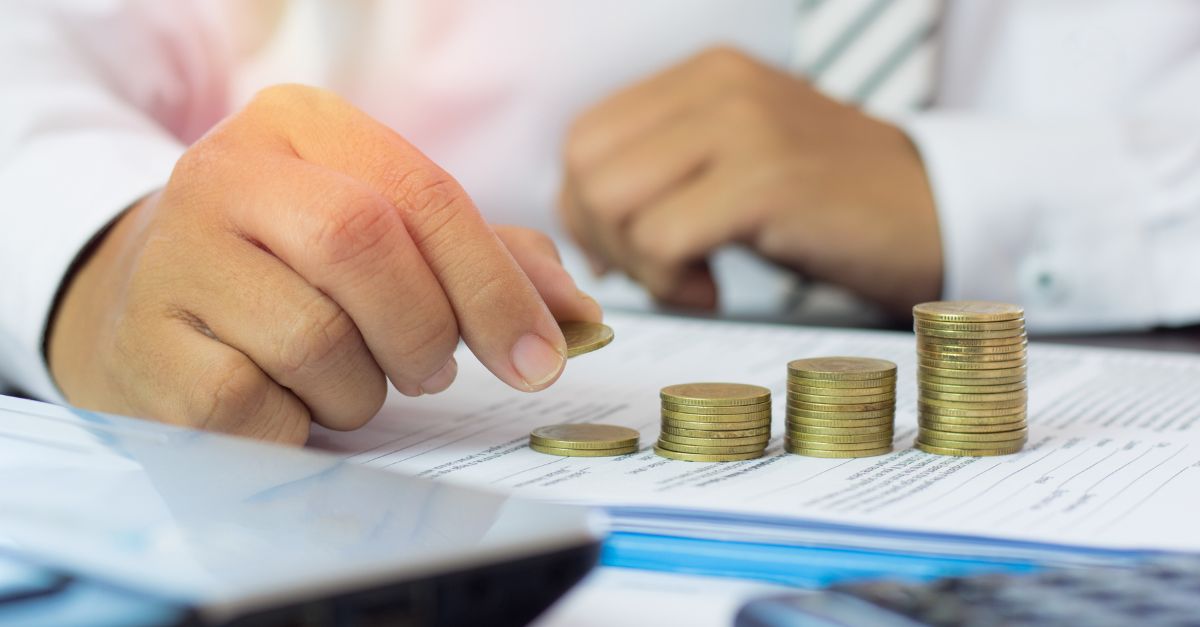How are shares allotted